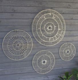 SET OF FOUR WIRE AND HAND MADE PAPER DISCS WALL ART SET OF FOUR WIRE AND HAND MADE PAPER DISCS WALL ART